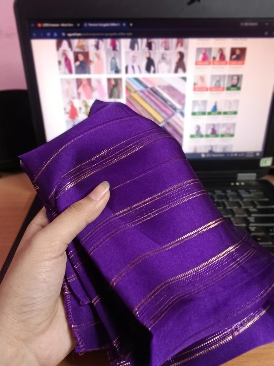 Premium Gold Striped Silk Scarf / Stole – Elegant Shiny Finish